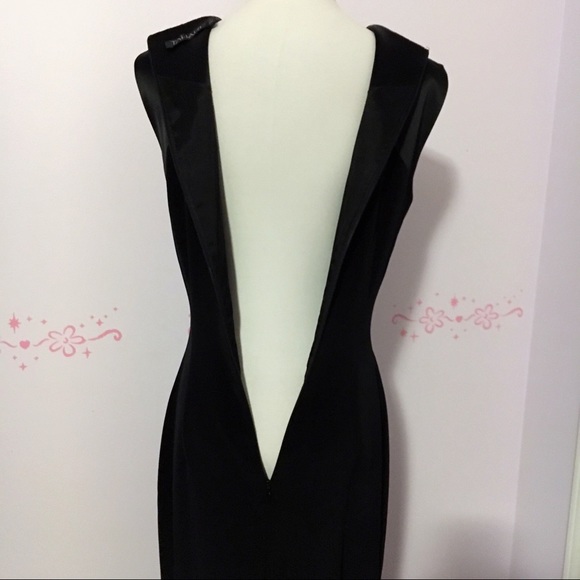 Tahari sleeveless, full length, form fitting dress - Picture 4 of 8